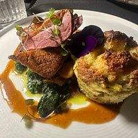 Josephine's Downtown signature dishes Yellowfin TunaChef Daniel’s Crab CakesAlfred Hitchcock